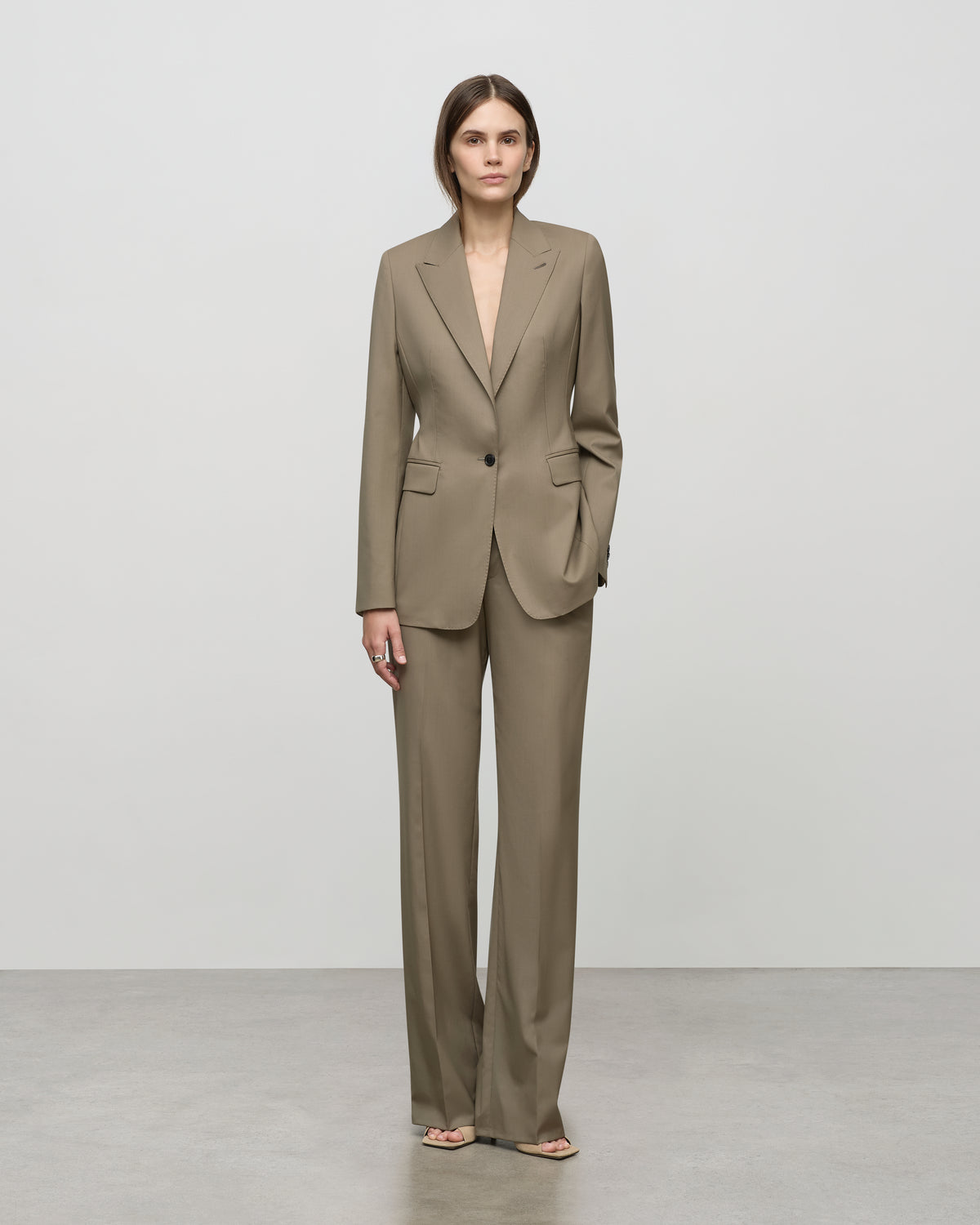 Eleanor Blazer in Terre Verte