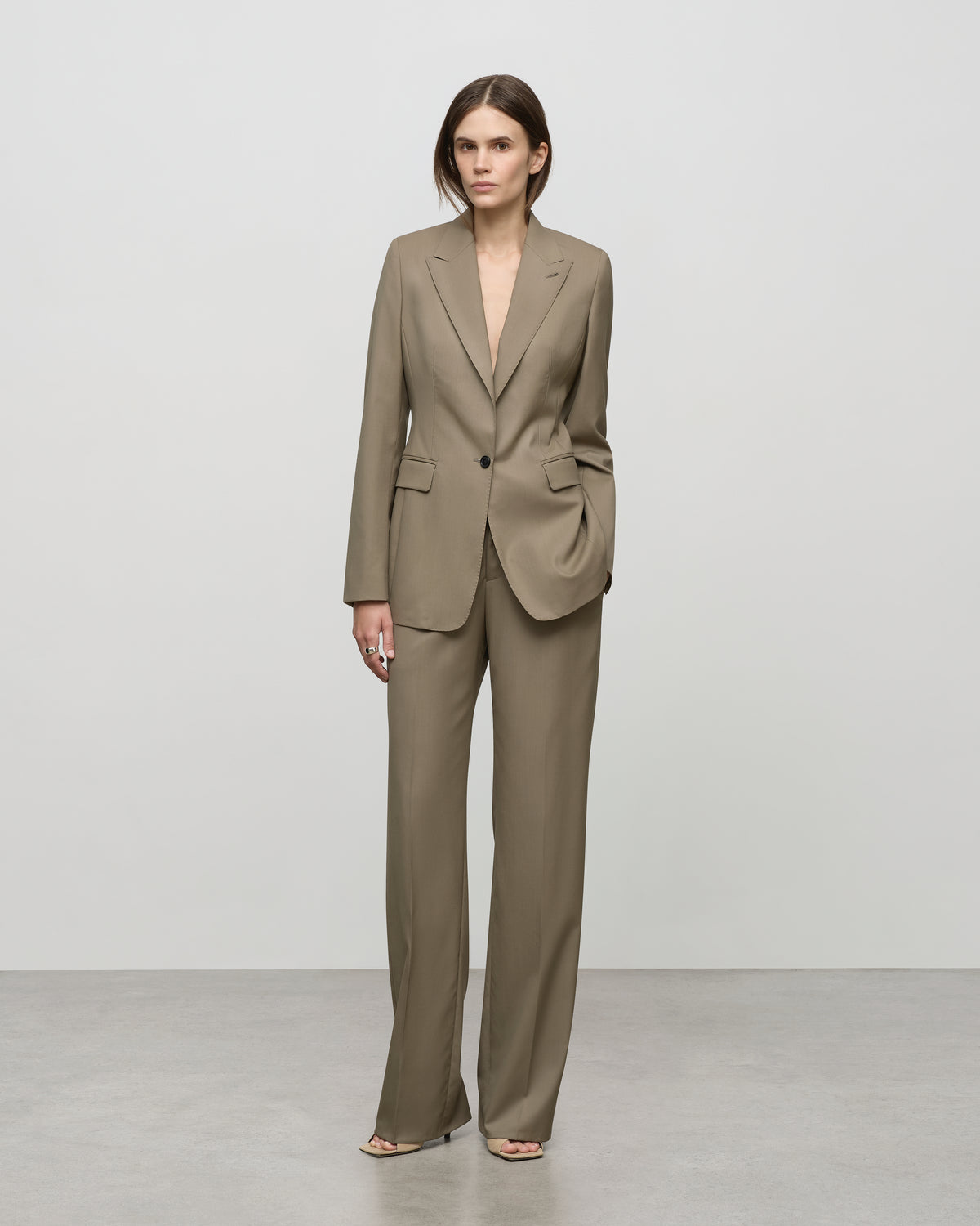 Eleanor Blazer in Terre Verte