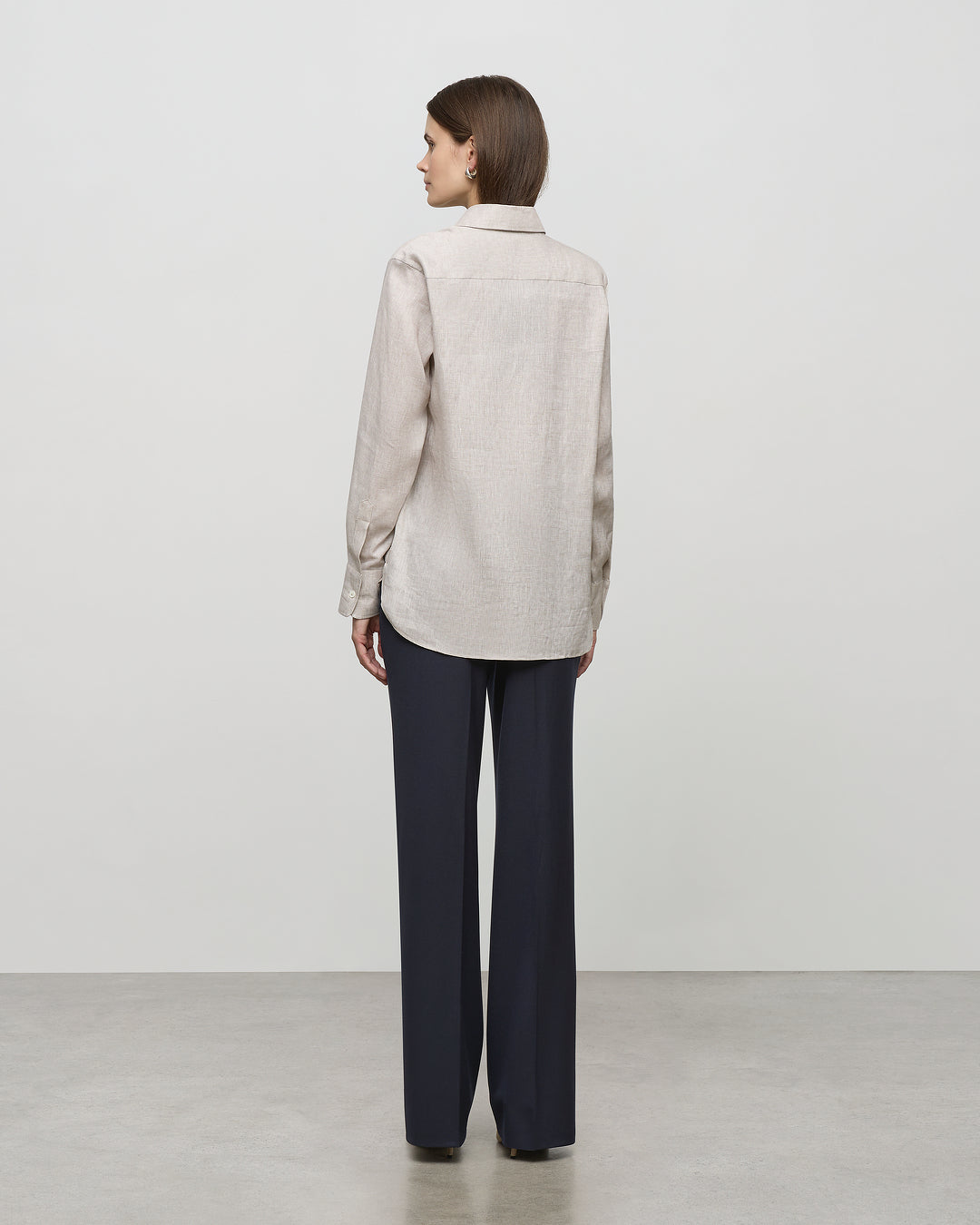 Atelier Shirt in Oyster Linen