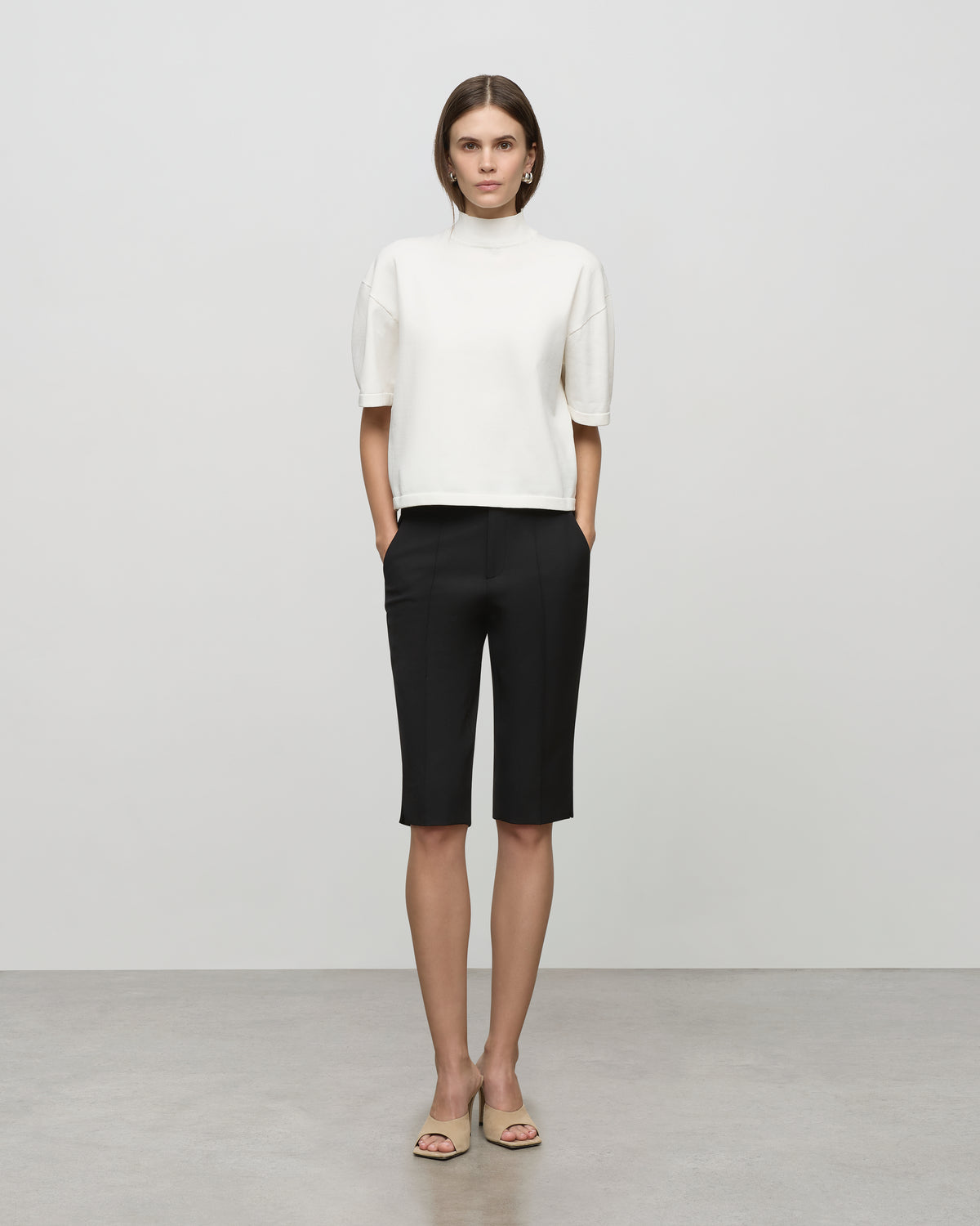 Tailored Short in Black