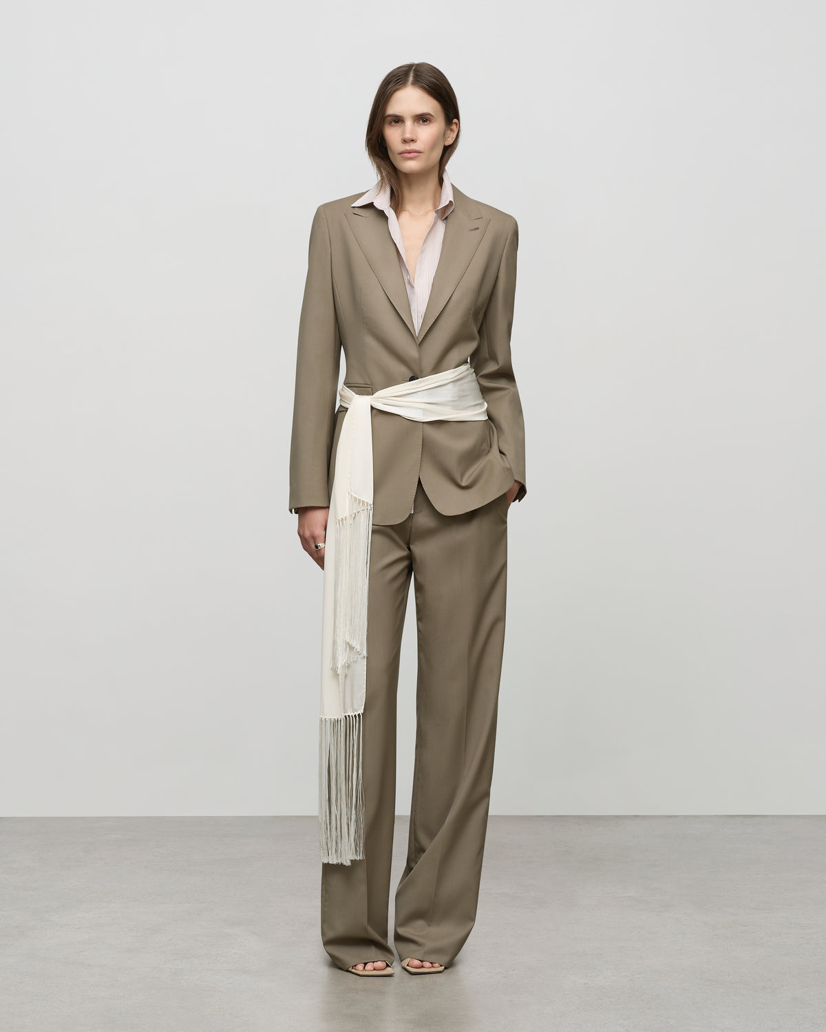 Eleanor Blazer in Terre Verte