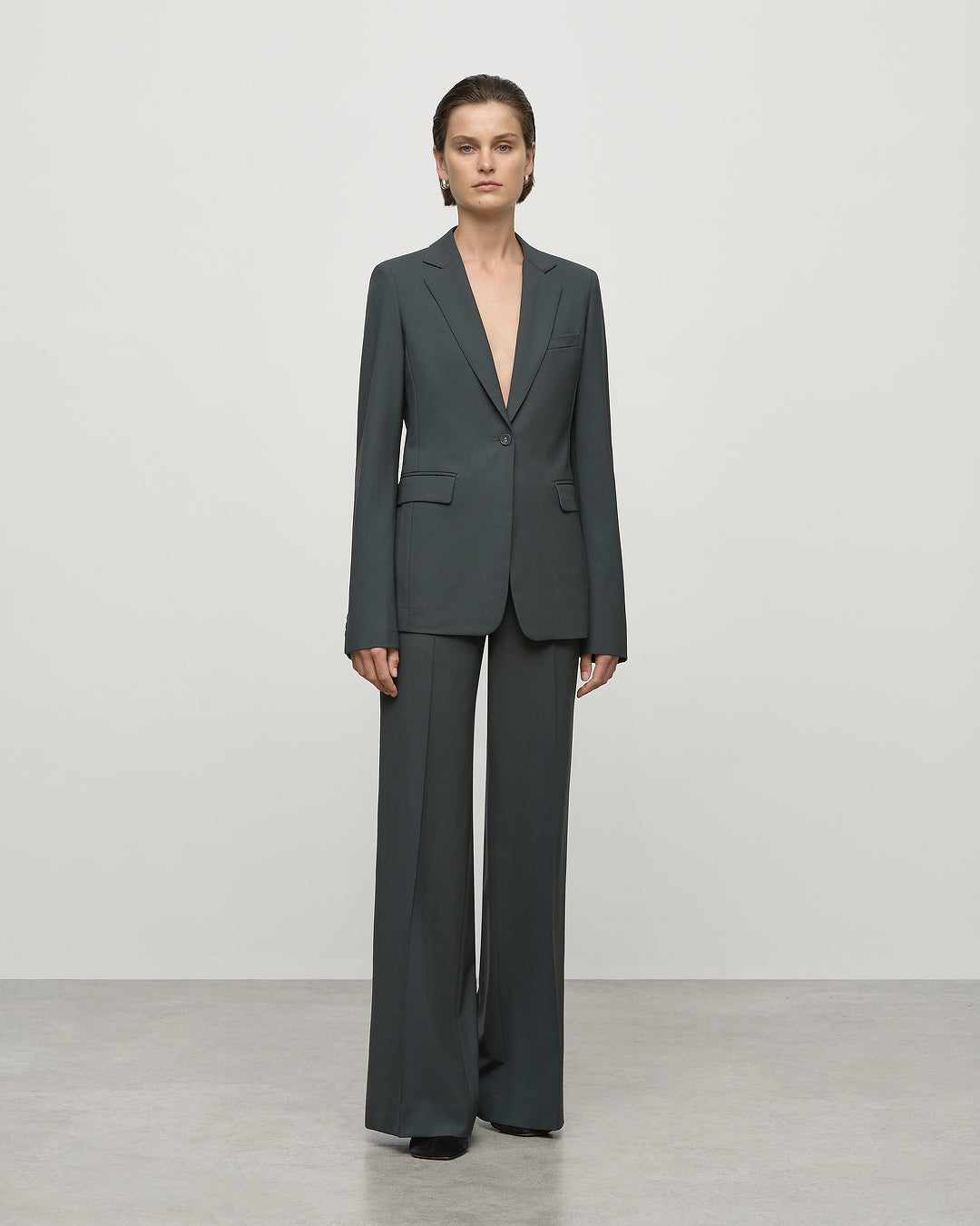 Eleanor Blazer in Olive Leaf
