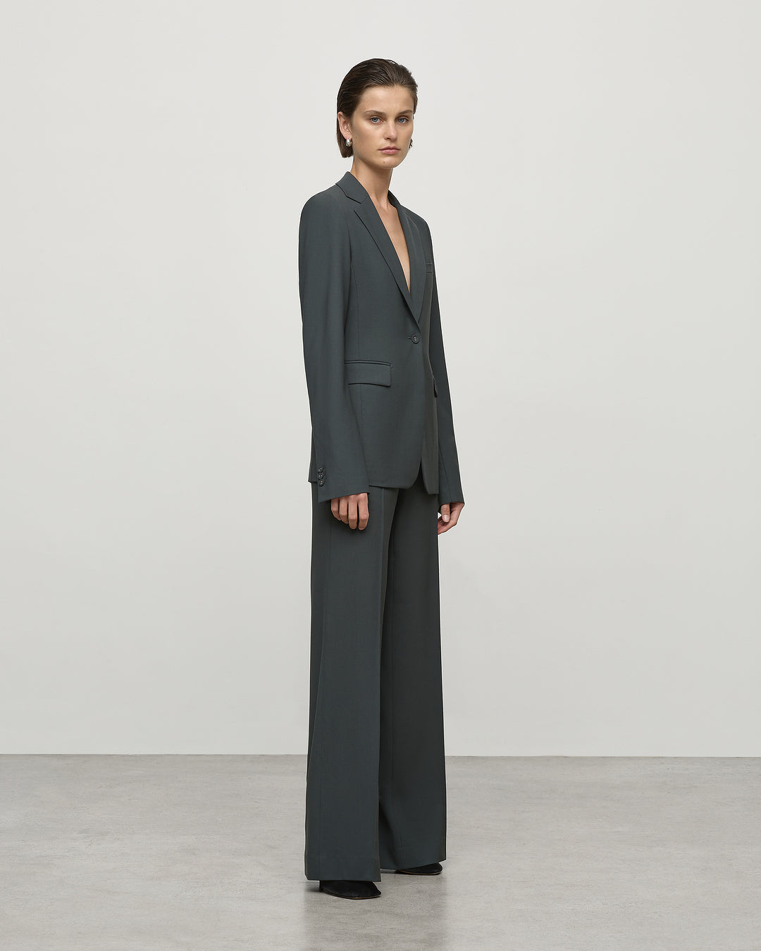Eleanor Blazer in Olive Leaf