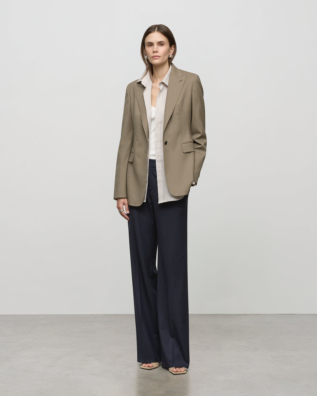 Eleanor Blazer in Terre Verte