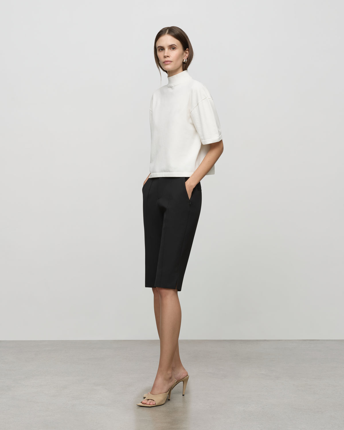 Tailored Short in Black