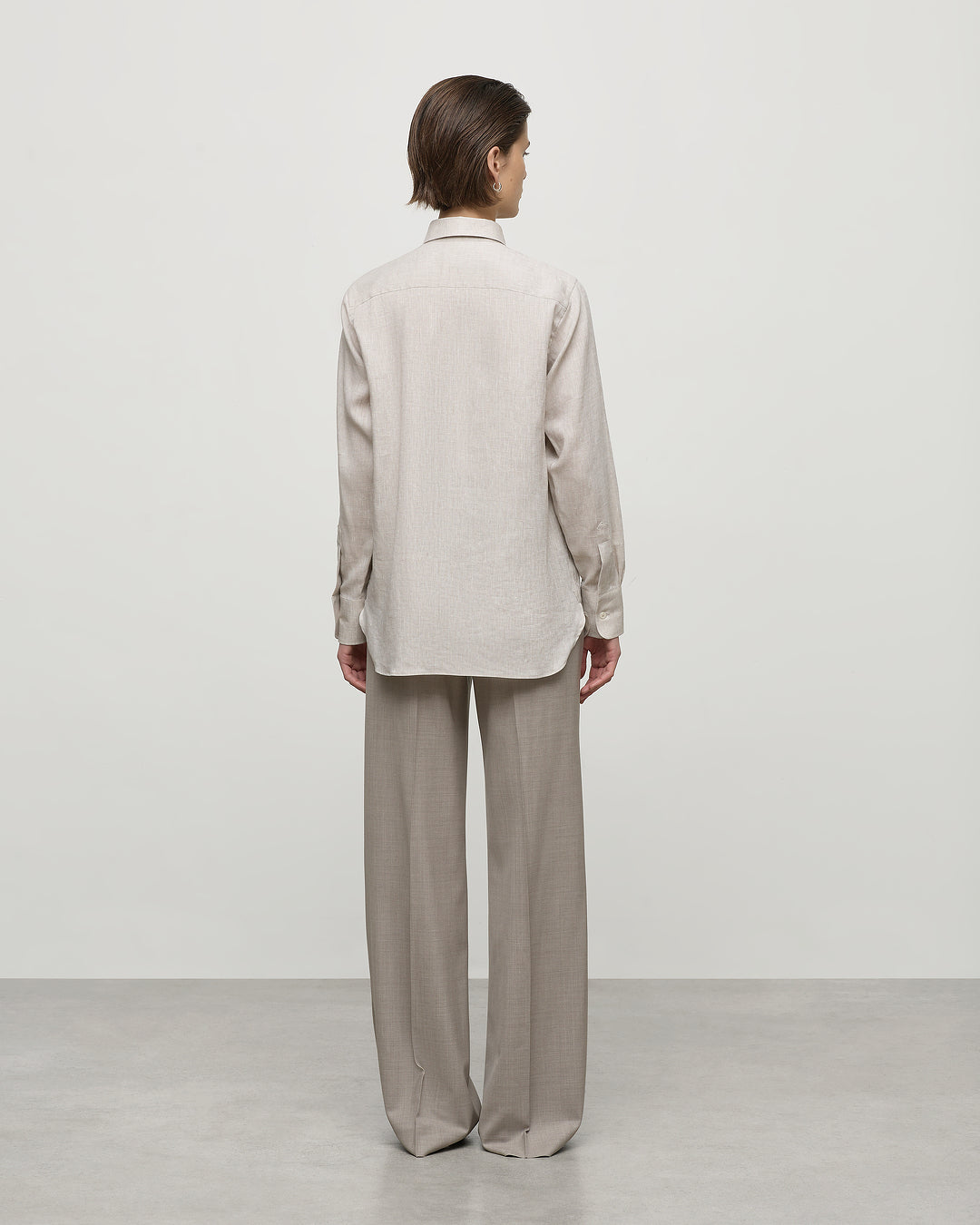 Atelier Shirt in Oyster Linen