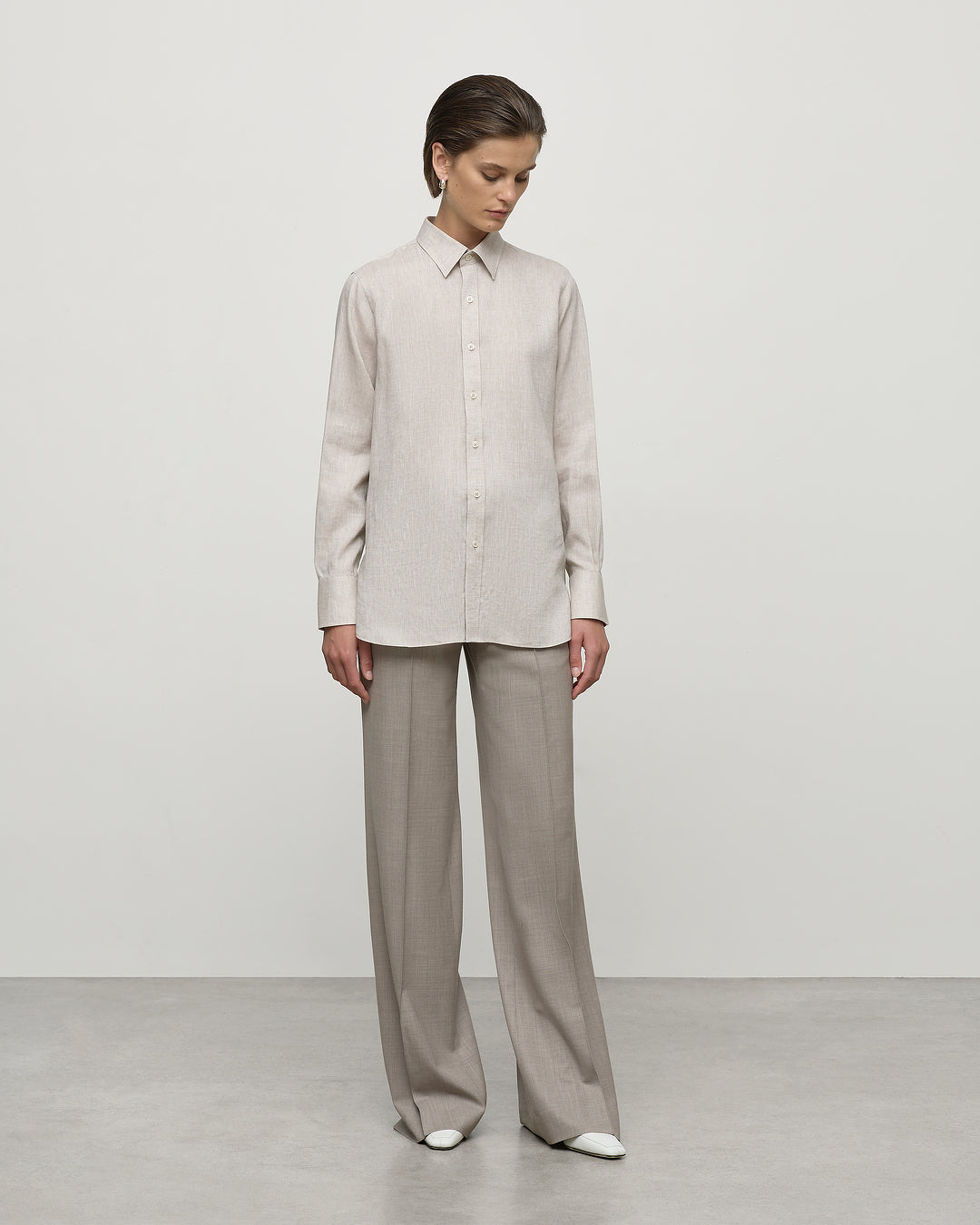 Atelier Shirt in Oyster Linen